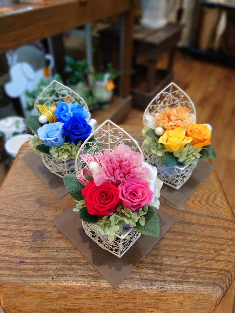 プリザーブドフラワーハートアレンジ